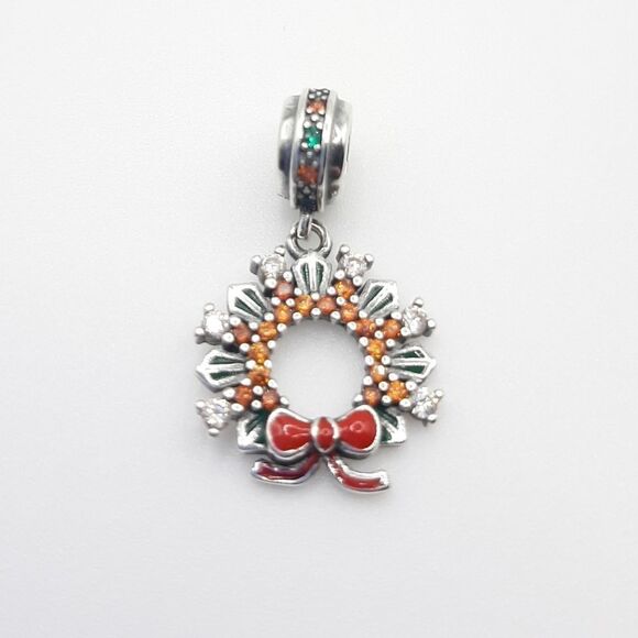 Christmas Wreath Sterling Bracelet Charm New - Picture 1 of 3